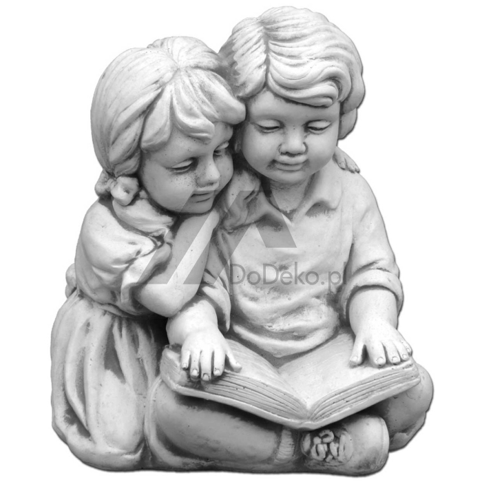 Skulptur af børn med en bog - dekorativ skulptur lavet af beton